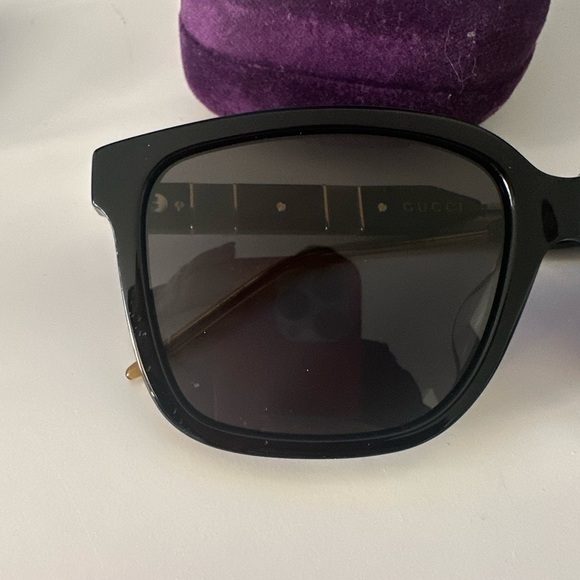 Gucci BLACK & gold TOW BP 37690 trendy sunglasses - Picture 9 of 14